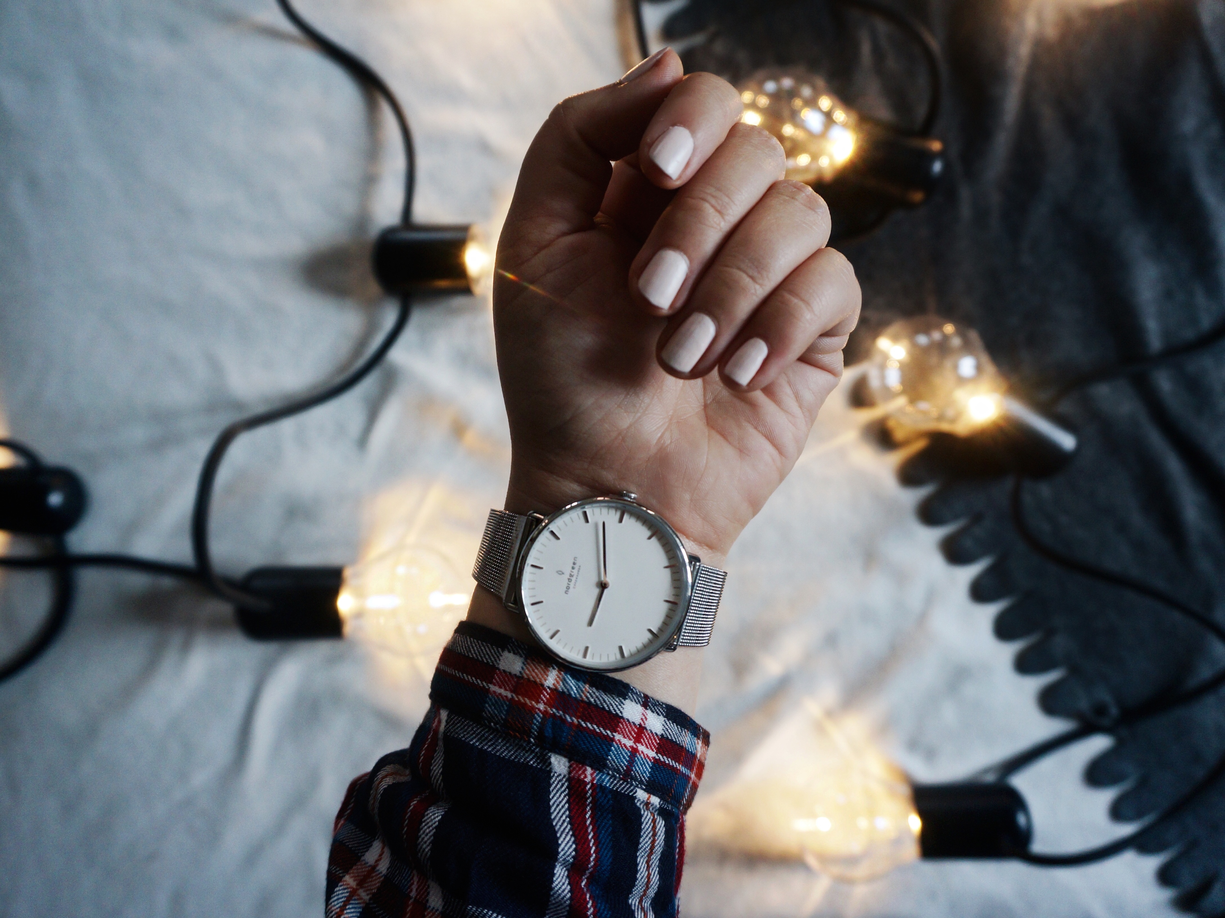 Geschenkidee Weihnachten Uhr Geschenke Uhr Lichterkette Uhr Frauen messe silber schlicht